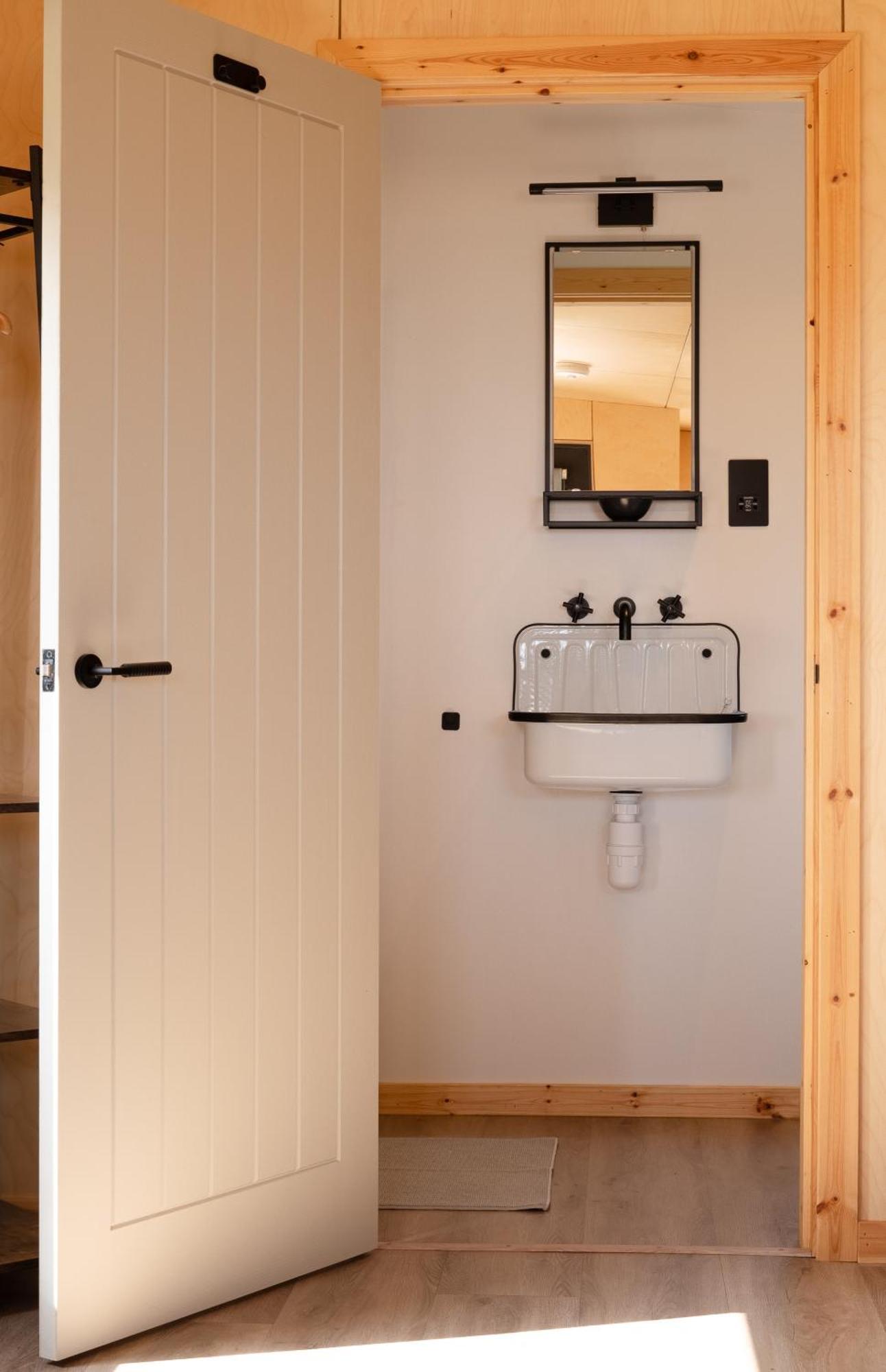 Rustic Cabins, Sea Views From Rewilded Farm With Highland Cows St Andrews Eksteriør bilde
