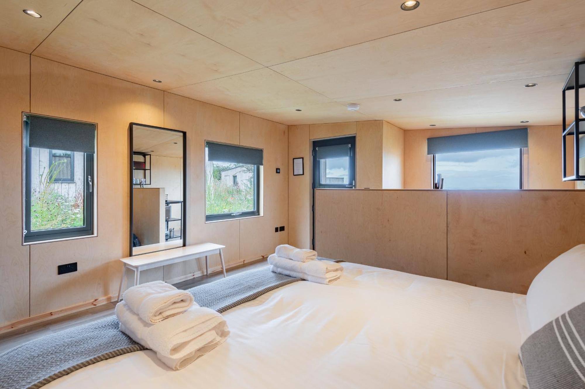 Rustic Cabins, Sea Views From Rewilded Farm With Highland Cows St Andrews Eksteriør bilde