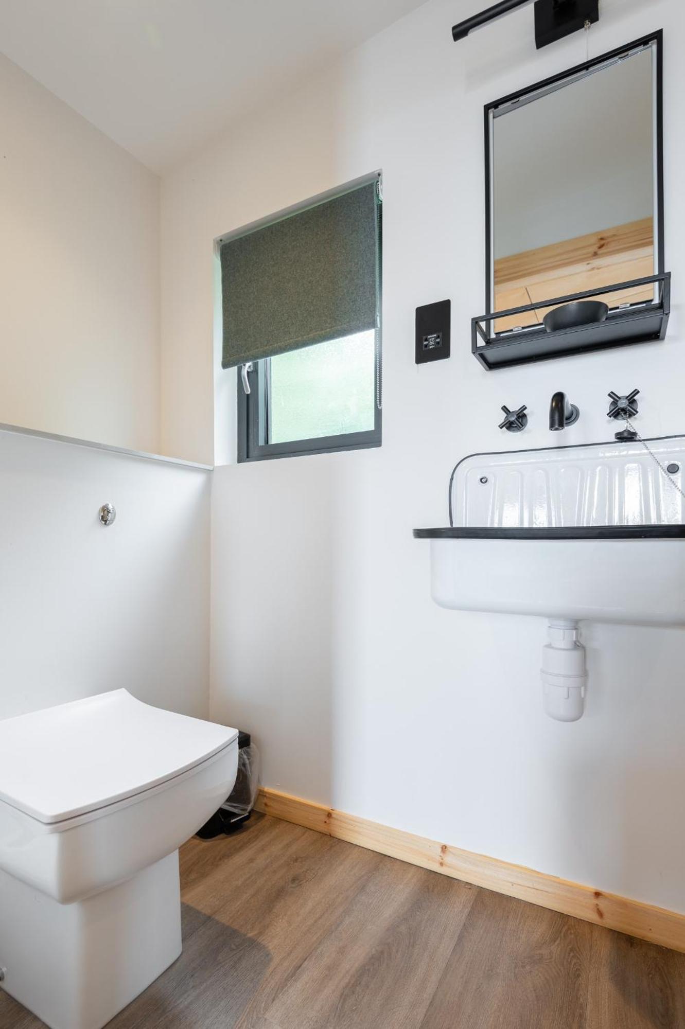 Rustic Cabins, Sea Views From Rewilded Farm With Highland Cows St Andrews Eksteriør bilde