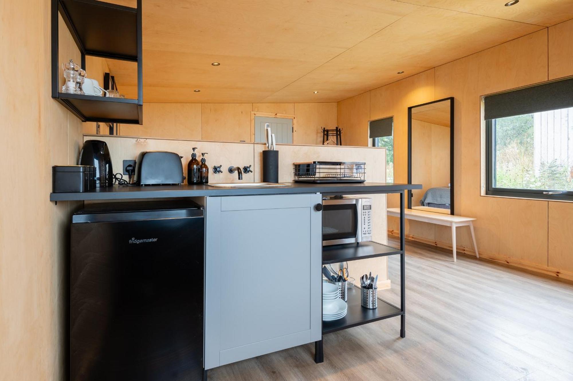 Rustic Cabins, Sea Views From Rewilded Farm With Highland Cows St Andrews Eksteriør bilde