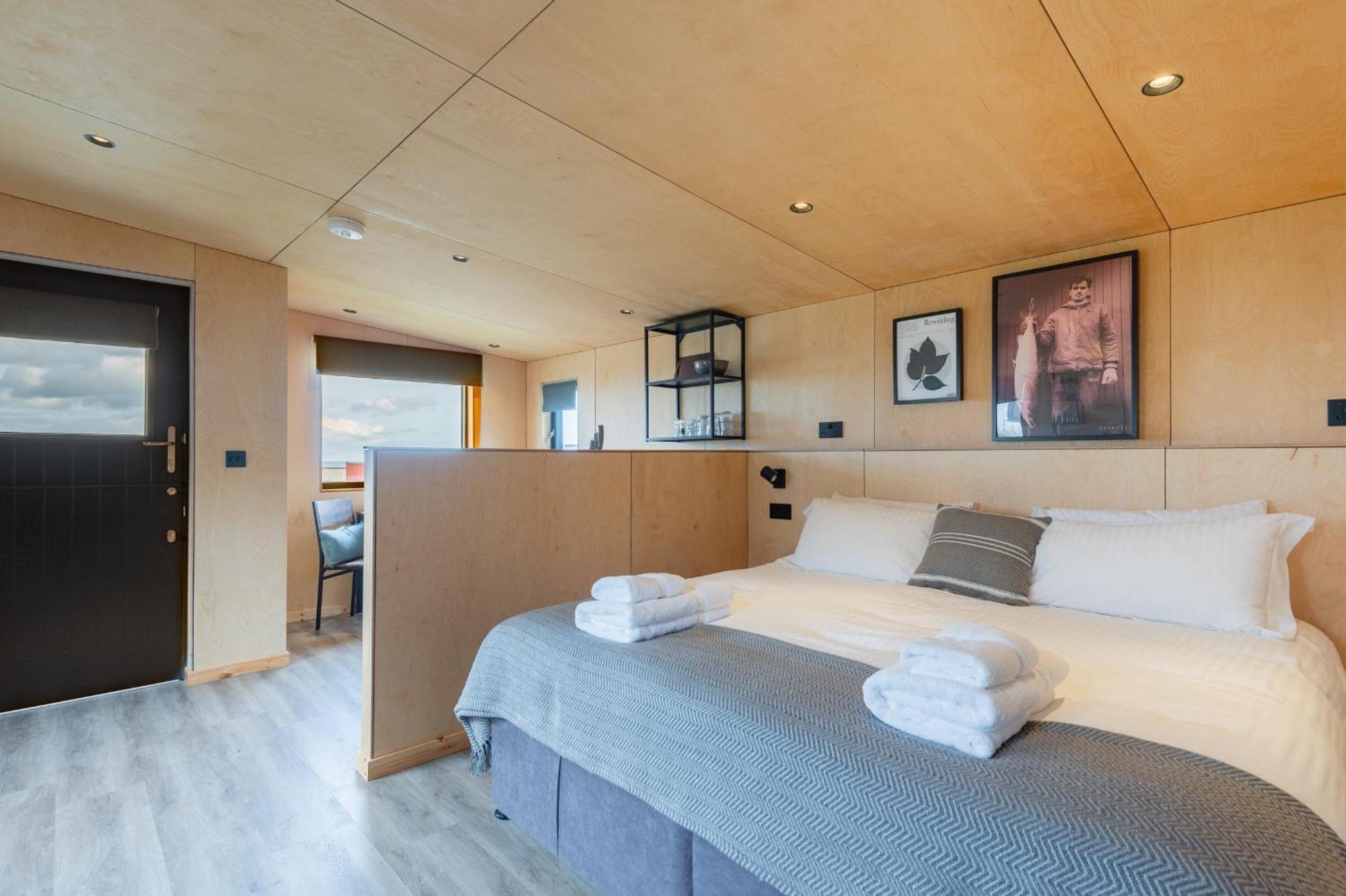 Rustic Cabins, Sea Views From Rewilded Farm With Highland Cows St Andrews Eksteriør bilde